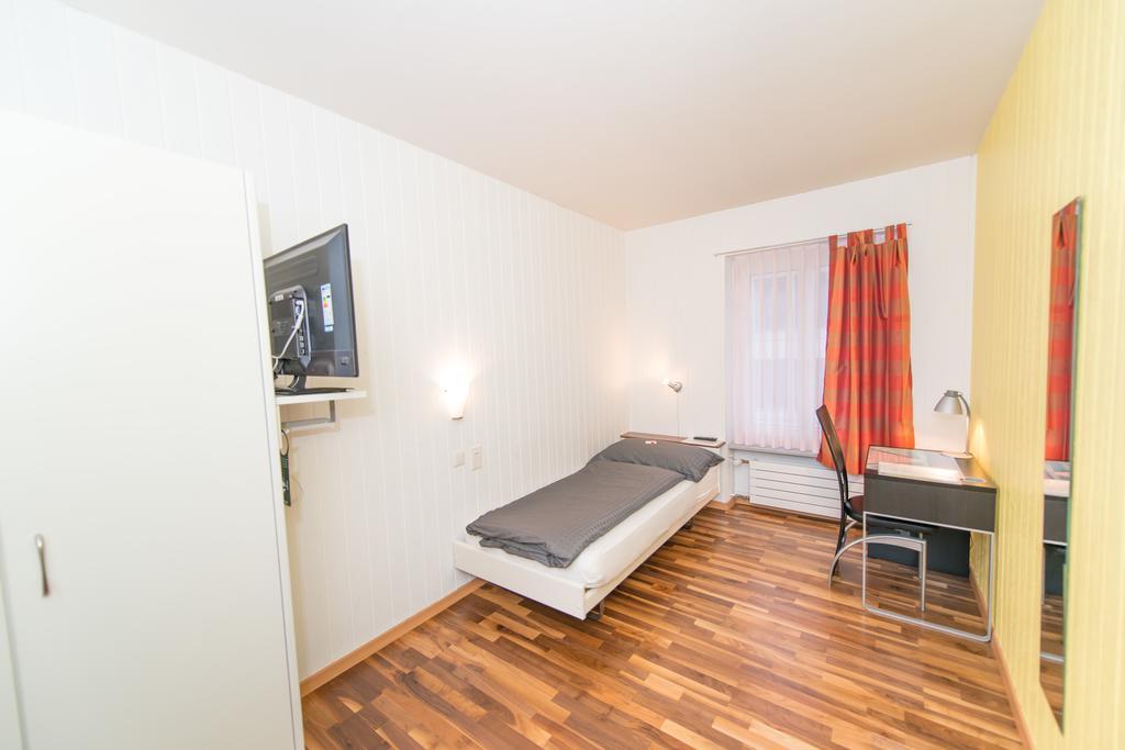 Hotel Rotes Haus Brugg  Szoba fotó